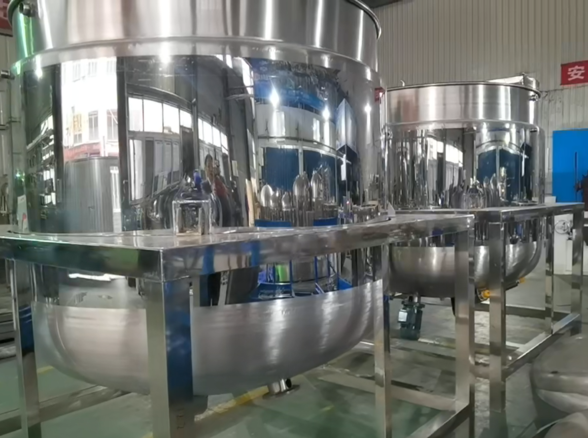湖北用戶3500升液體洗滌劑生產(chǎn)線完工。